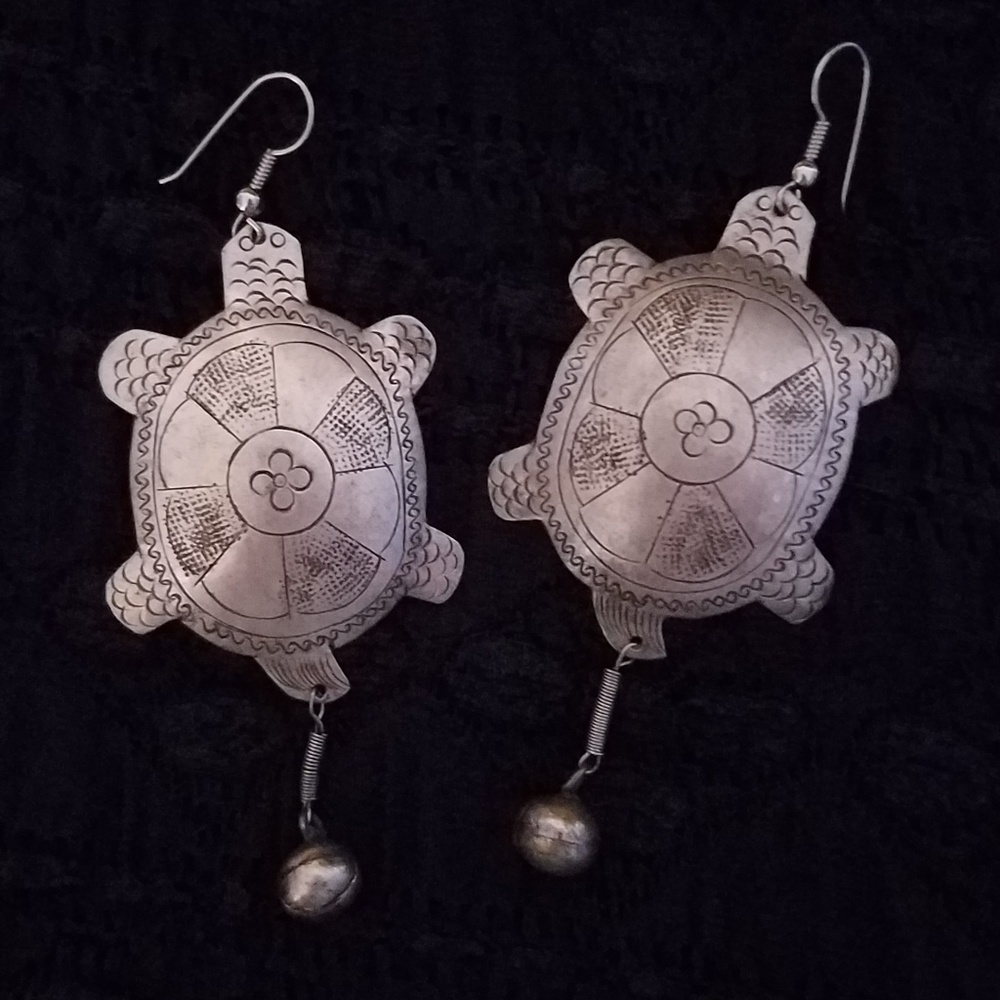 Vintage Adorable 1960s Turtle Earrings